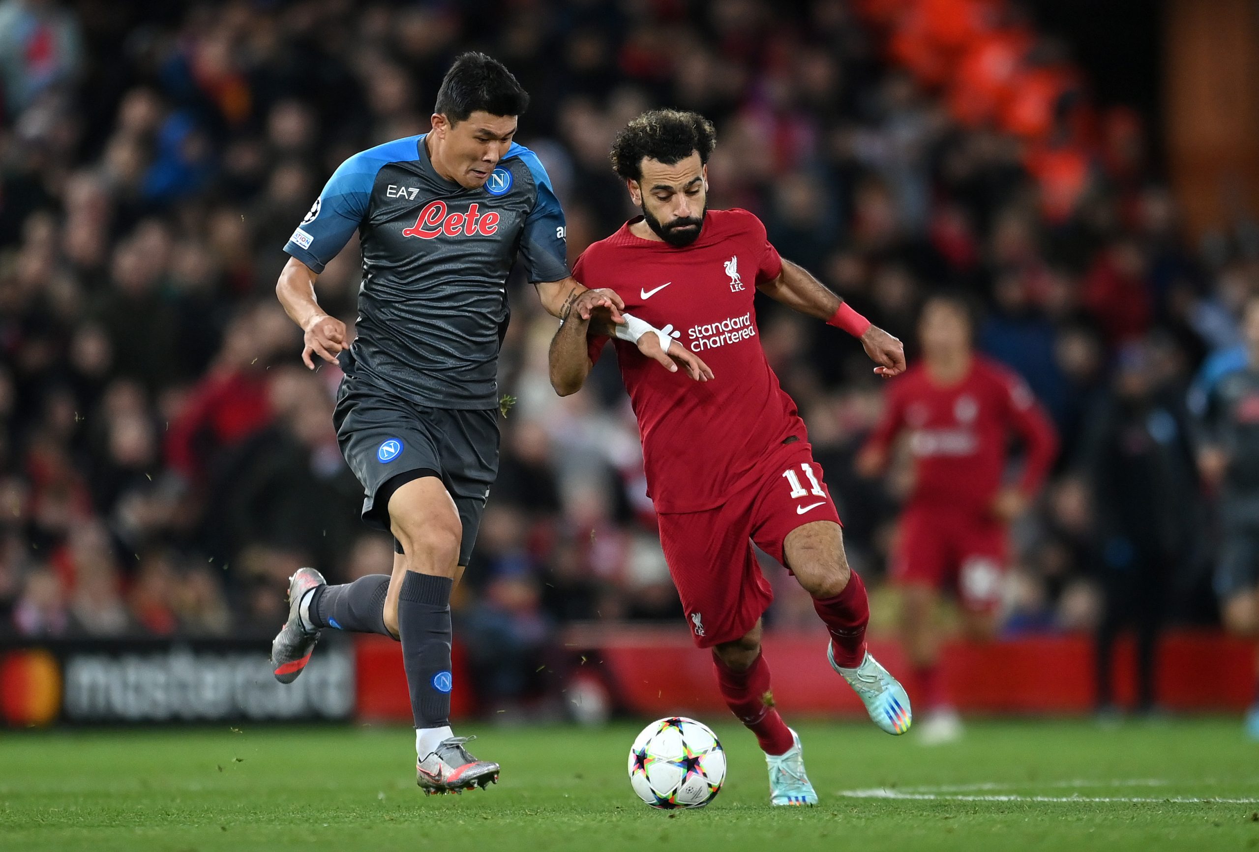 Liverpool overtake Manchester United in race for Napoli centre-back Kim Min-jae.