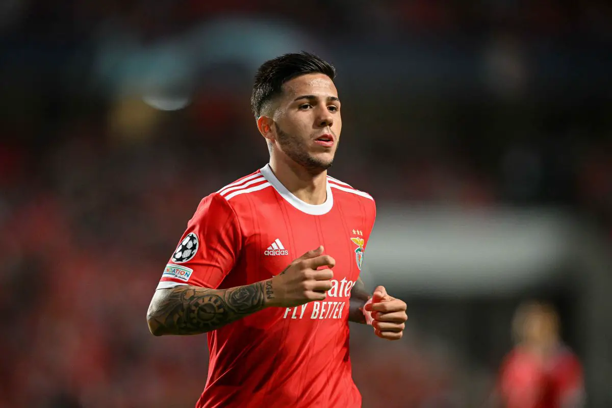Manchester United are still keeping an eye on SL Benfica and Argentina star Enzo Fernandez. 