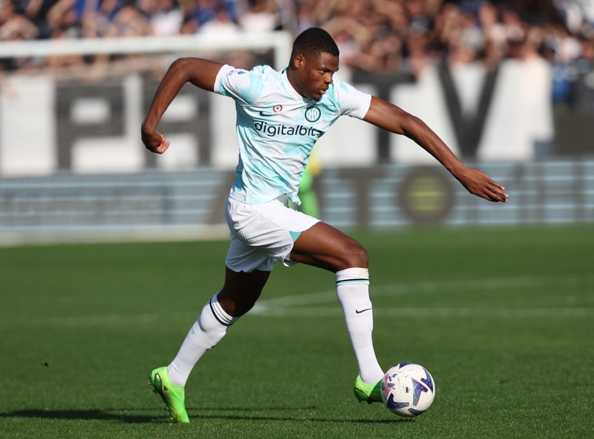 Inter Milan are willing to let Denzel Dumfries leave in January amidst links to Manchester United.