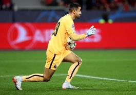 Diogo Costa, goalkeeper of FC Porto controls the ball during the UEFA Champions League group B match between Bayer 04 Leverkusen and FC Porto at BayArena on October 12, 2022 in Leverkusen, Germany