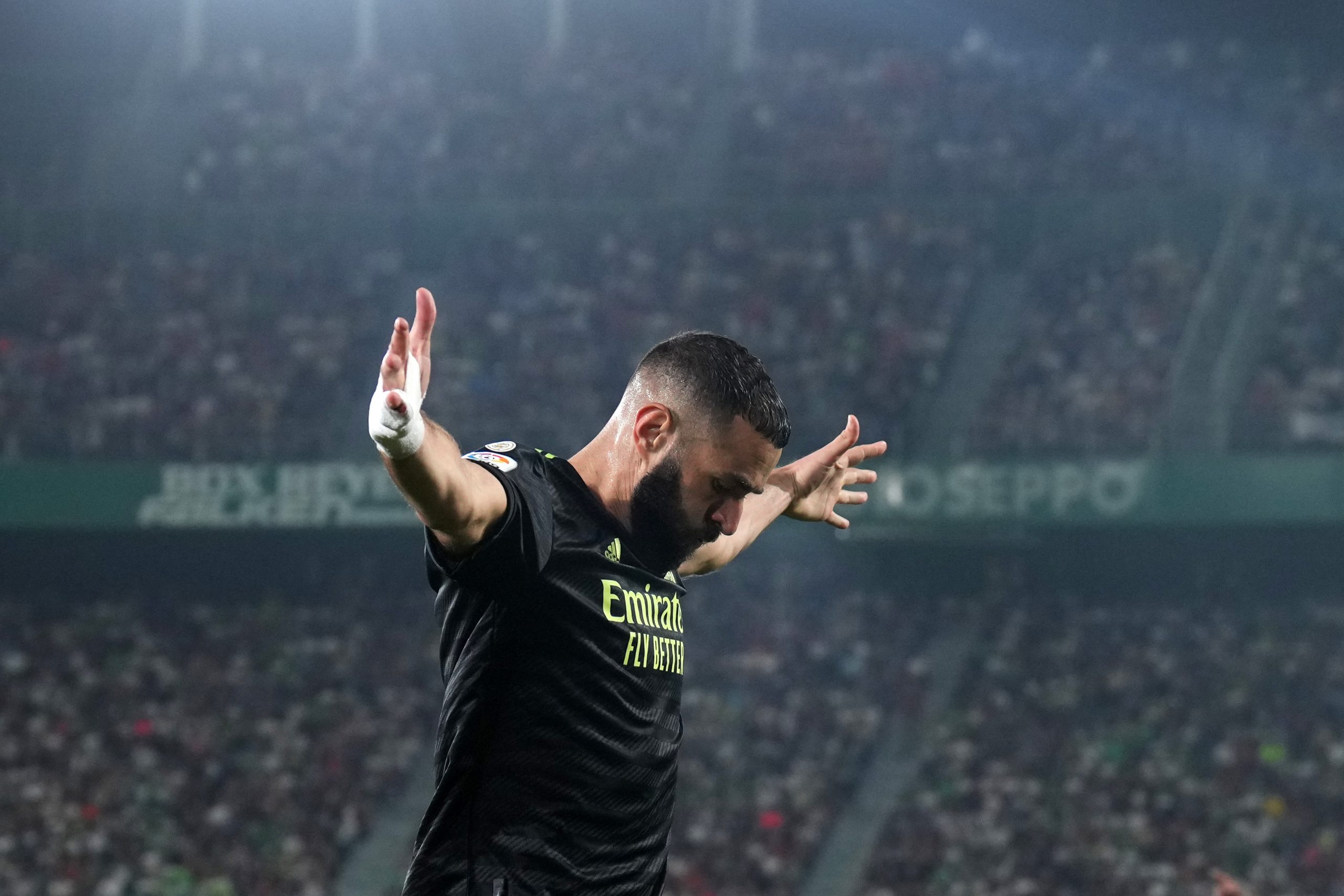 Karim Benzema of Real Madrid celebrates after scoring their sides goal which is later disallowed during the LaLiga Santander match between Elche CF and Real Madrid CF at Estadio Manuel Martinez Valero on October 19, 2022 in Elche, Spain.