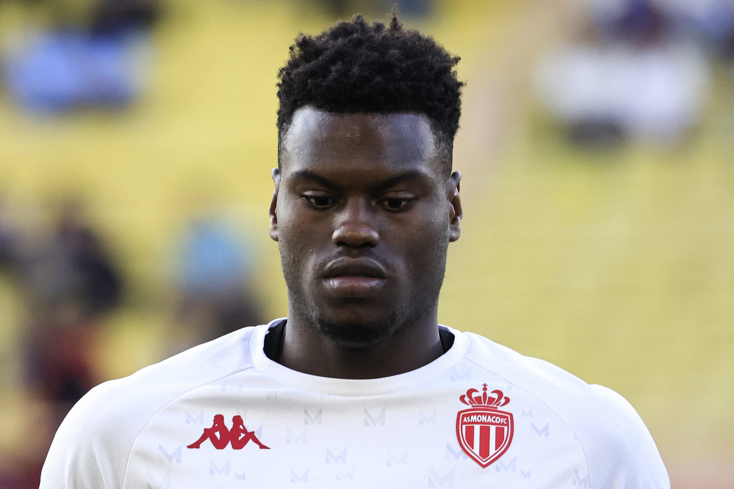 Manchester United eyeing Chelsea target and AS Monaco centre-back Benoit Badiashile.