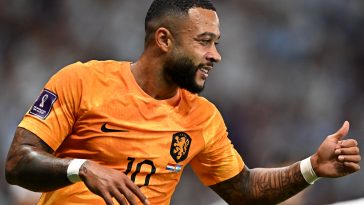 Manchester United considering re-signing Barcelona forward Memphis Depay ahead of the January transfer window.