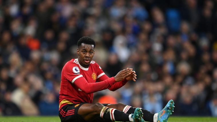 Manchester United winger Anthony Elanga rejects Everton transfer move.