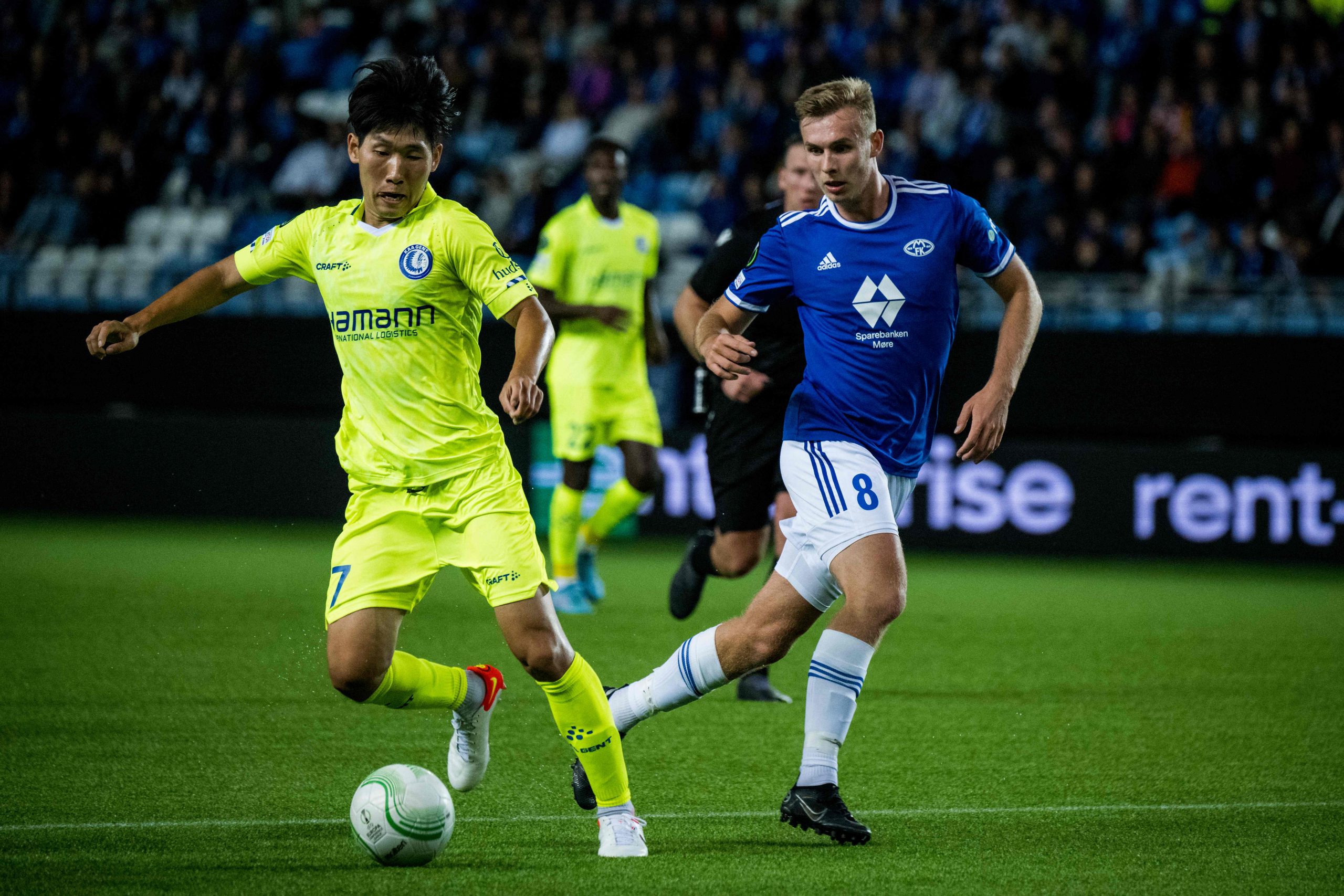 Manchester United 'battling' Arsenal for Molde midfielder Sivert Mannsverk next January.