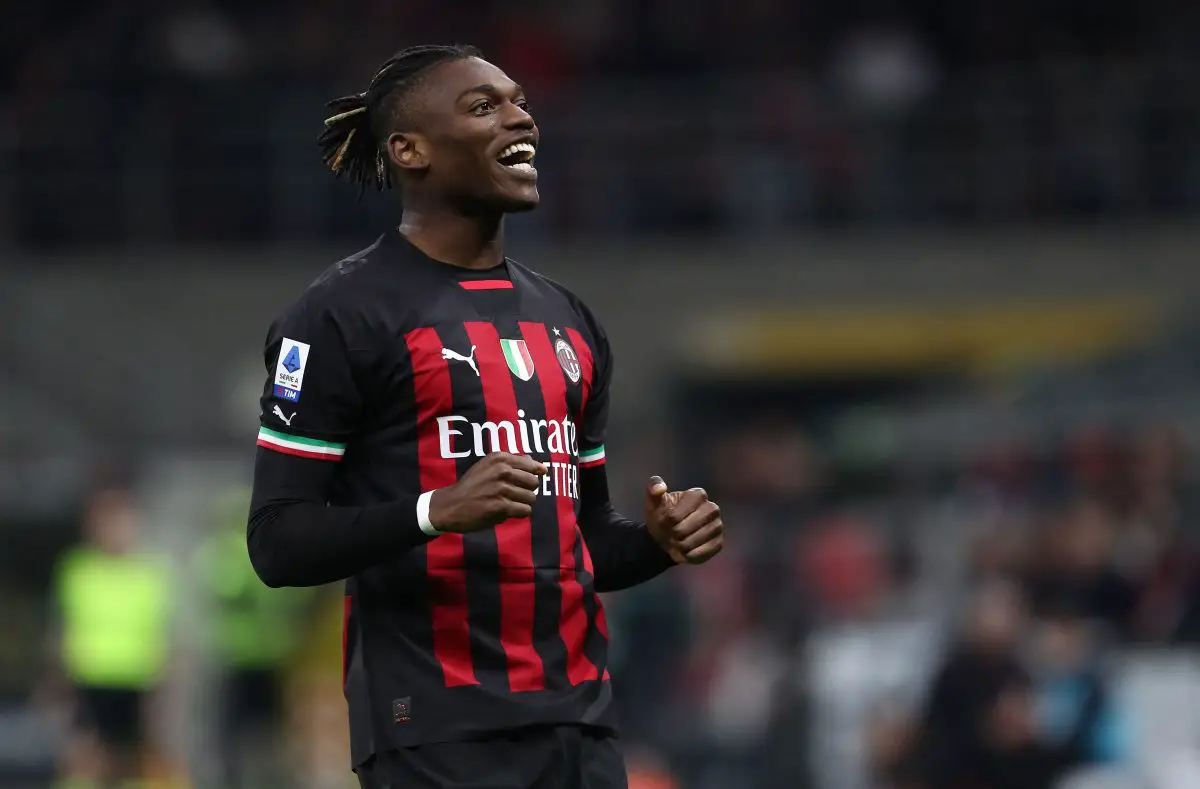 Rafael Leao wants to stay at AC Milan amidst Manchester United interest.