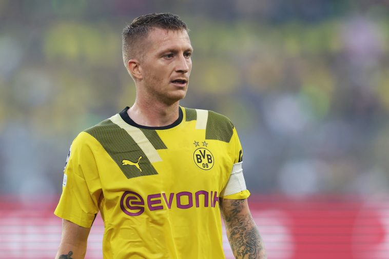 Manchester United held "conversations" with agents of Borussia Dortmund superstar Marco Reus.