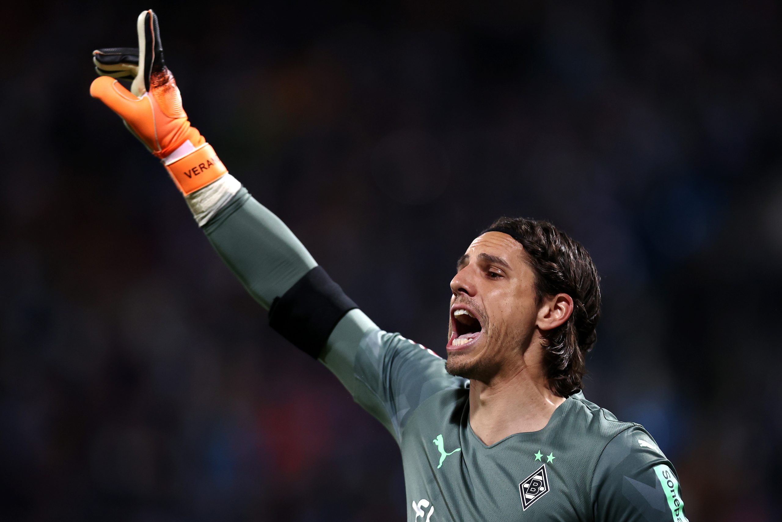 Manchester United ready to 'up their pursuit' of Borussia Monchengladbach shot-stopper Yann Sommer.