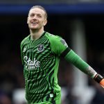 Jordan Pickford set to sign new Everton contract amidst Manchester United interest.