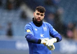 Brentford shot-stopper David Raya considered by Manchester United as David de Gea replacement.