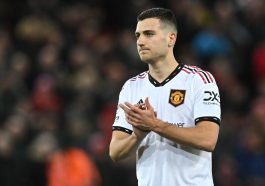 Barcelona joined by Real Madrid in the pursuit of Manchester United right-back Diogo Dalot.