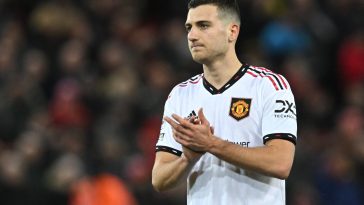 Manchester United in 'advanced talks' with Diogo Dalot over new contract.