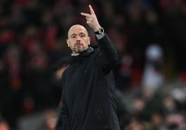 Former Manchester United midfielder Owen Hargreaves asserts that the club need to stick by manager Erik ten Hag.