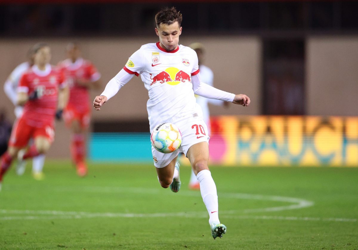Manchester United have 'sent scouts' to watch RB Salzburg right-back Amar Dedic. 