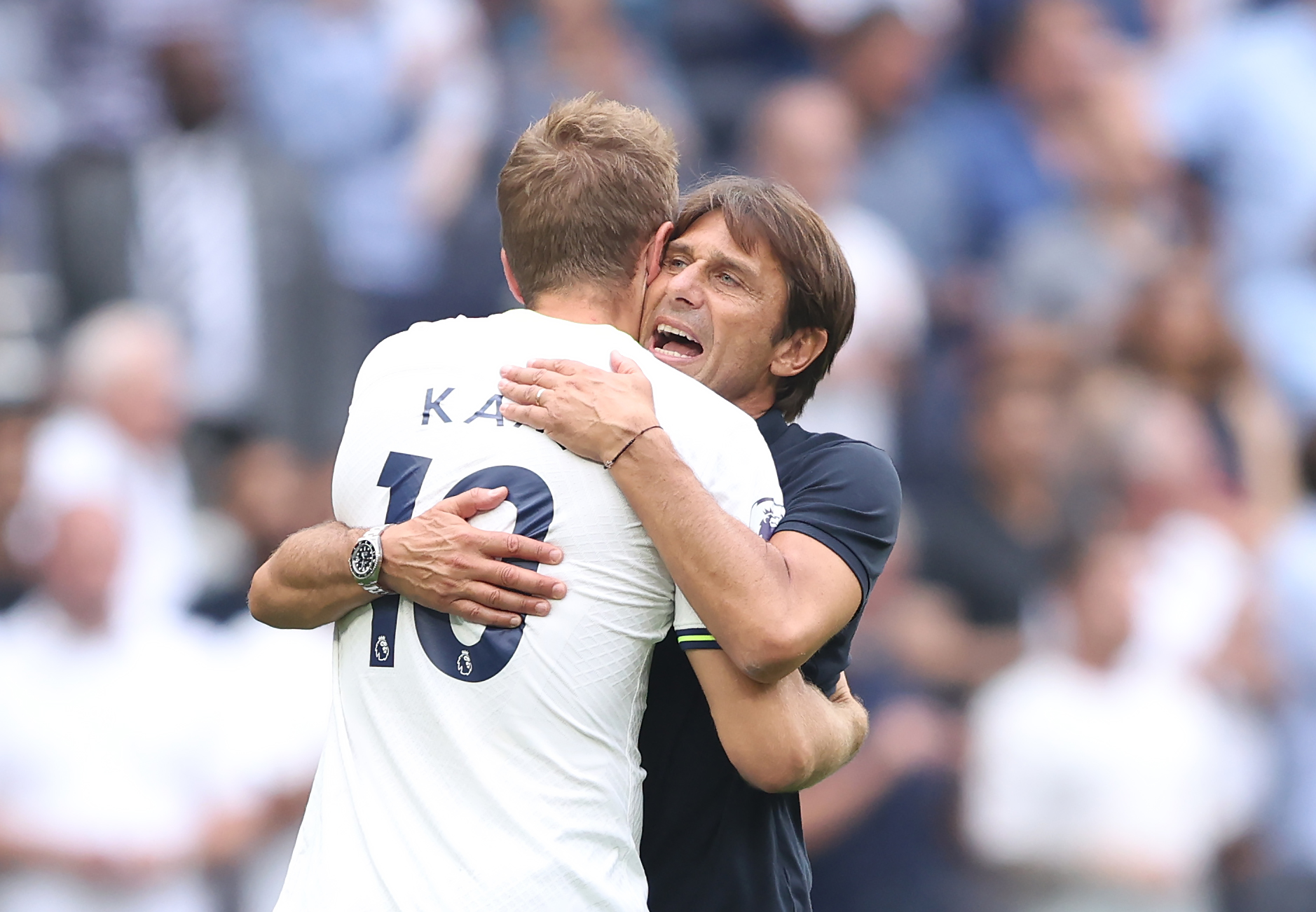 Antonio Conte reveals Tottenham Hotspur want to keep Manchester United target Harry Kane.