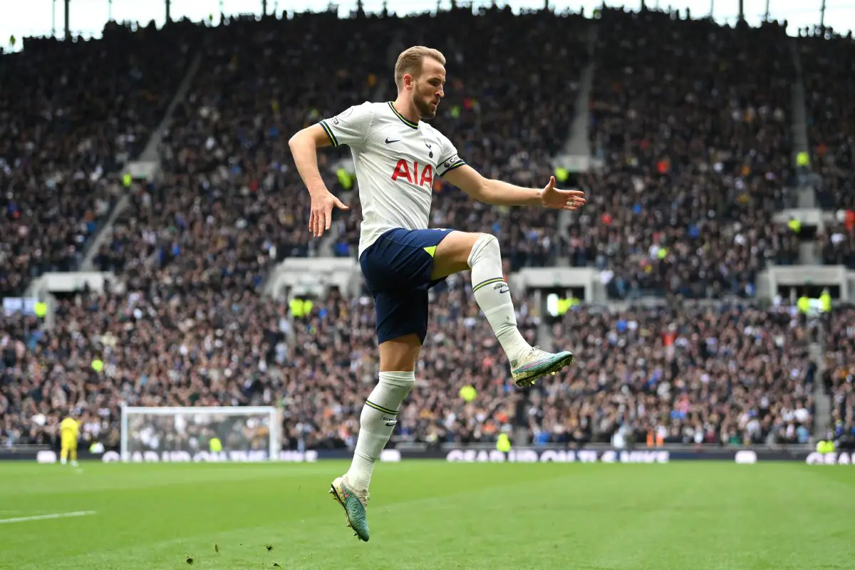 Antonio Conte reveals Tottenham Hotspur want to keep Manchester United target Harry Kane. 