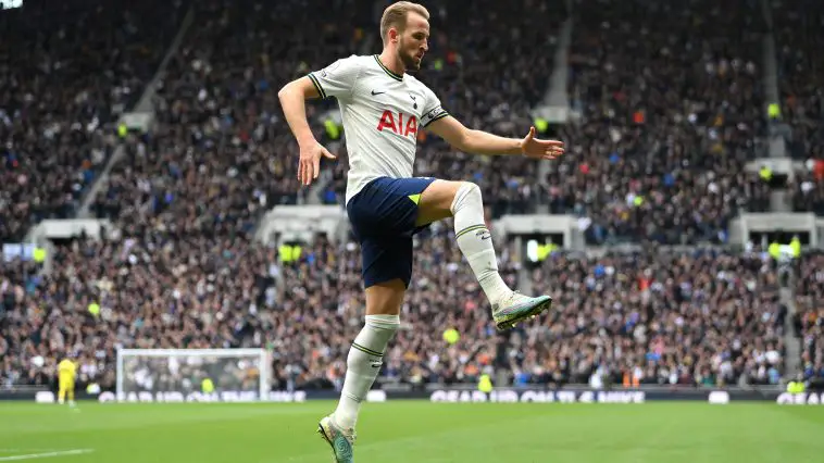 Tottenham Hotspur 'unwilling' to sell star striker Harry Kane to Manchester United.