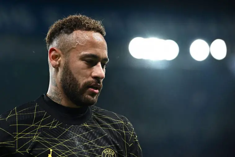 Neymar makes a decision on his future at PSG amid recent Manchester United links.