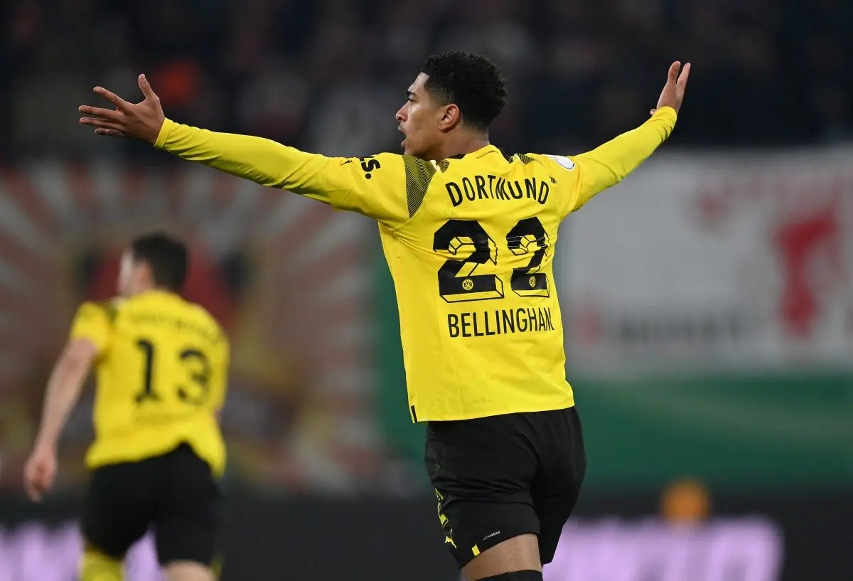 Jude Bellingham prefers Borussia Dortmund stay amidst Manchester United interest. 