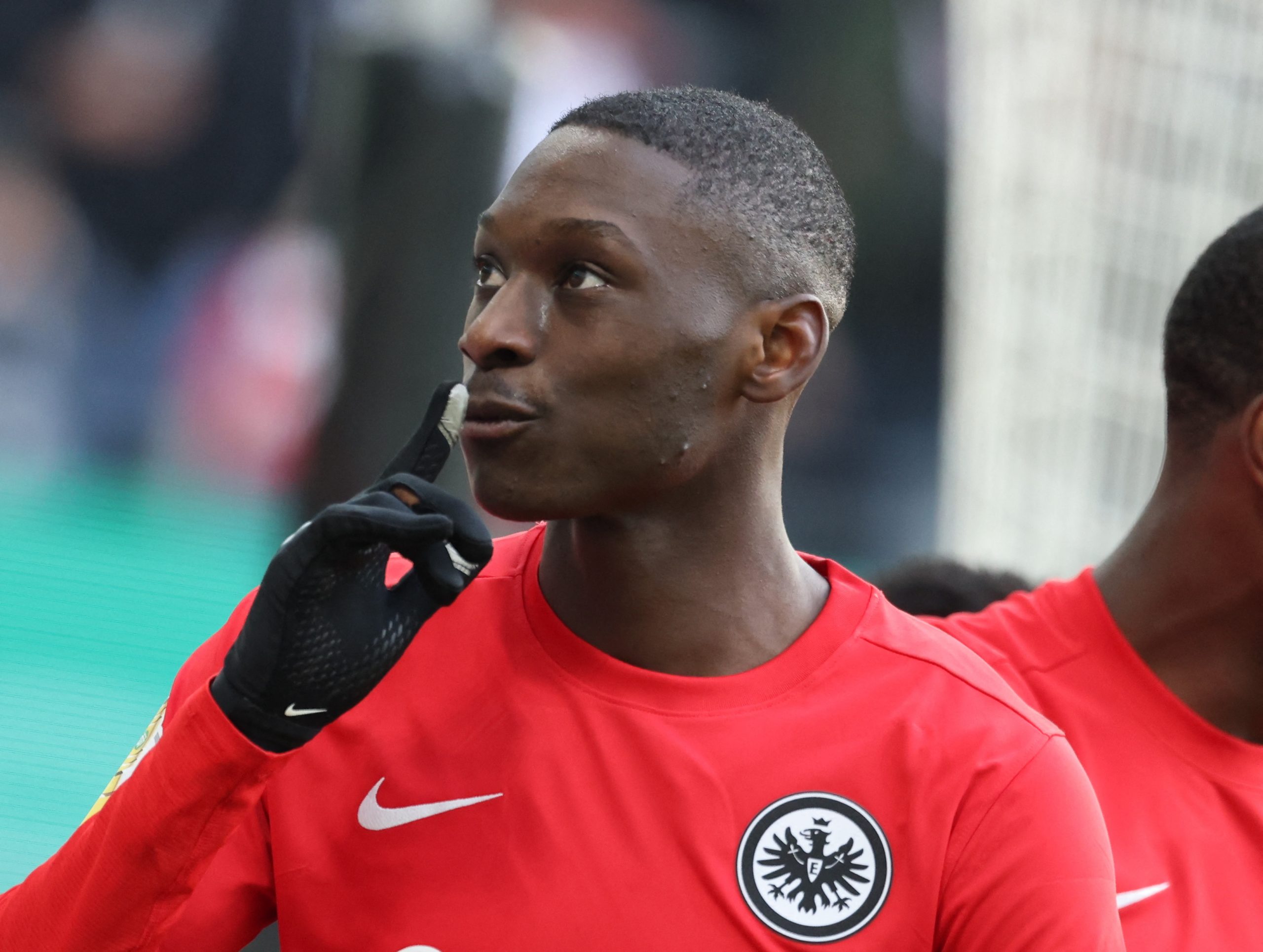 Paris Saint-Germain submits a fresh offer for Bayer Leverkusen striker Randal Kolo Muani amid Manchester United links.