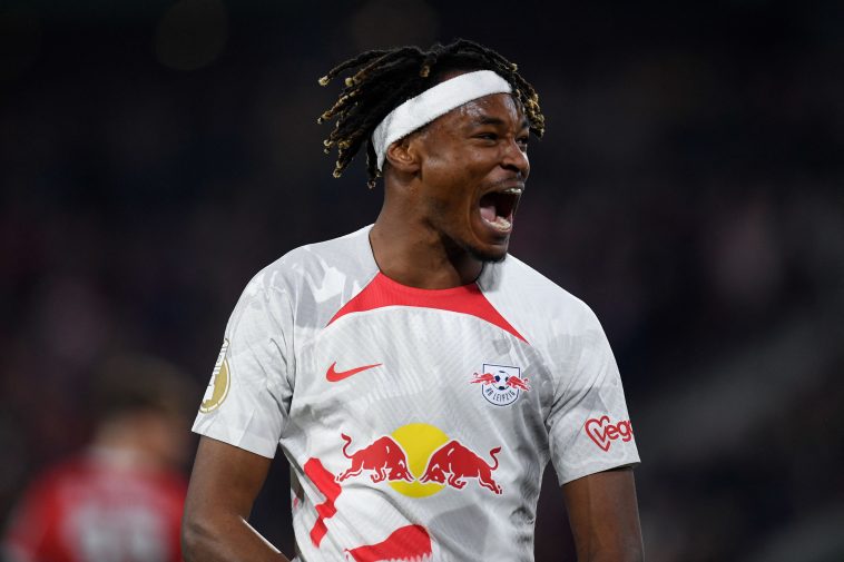 Manchester United enquire about RB Leipzig defender Mohamed Simakan.