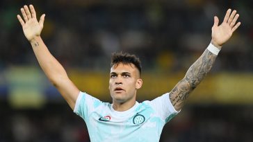 Manchester United 'willing' to offer Anthony Martial plus €50 million to Inter Milan for Lautaro Martinez.