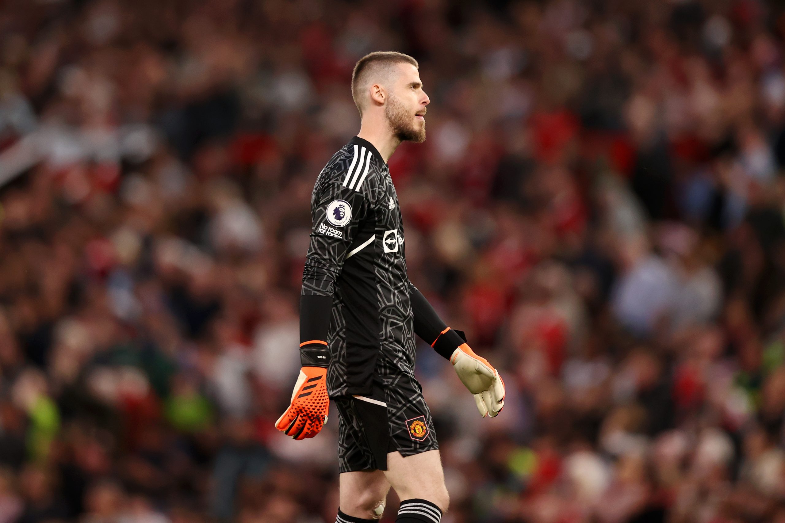 Erik ten Hag confident Manchester United will reach contract agreement with David de Gea.