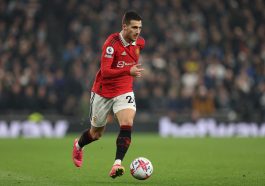 Barcelona joined by Real Madrid in the pursuit of Manchester United right-back Diogo Dalot.