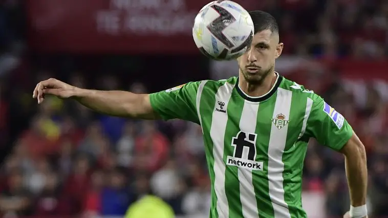 Barcelona interested in Manchester United target and Real Betis midfielder Guido Rodriguez.