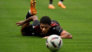 OGC Nice manager hopes Manchester United target Jean-Clair Todibo stays this summer.