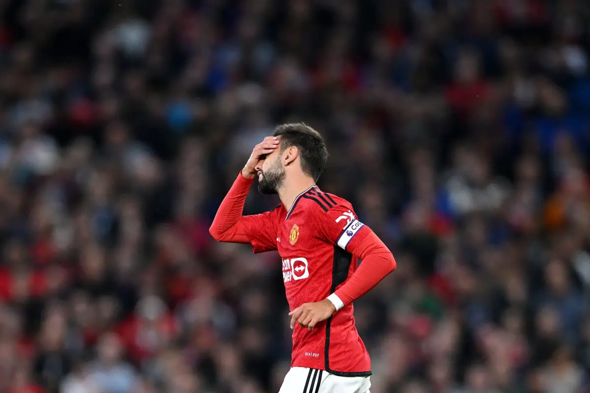 Rio Ferdinand vehemently defends Manchester United skipper Bruno Fernandes from Roy Keane's accusations. 