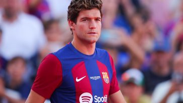 Barcelona ace Marcos Alonso wants to stay at Camp Nou this season amid links with Manchester United.