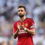 Manchester United captain Bruno Fernandes emphasises the need to protect young players from criticism.