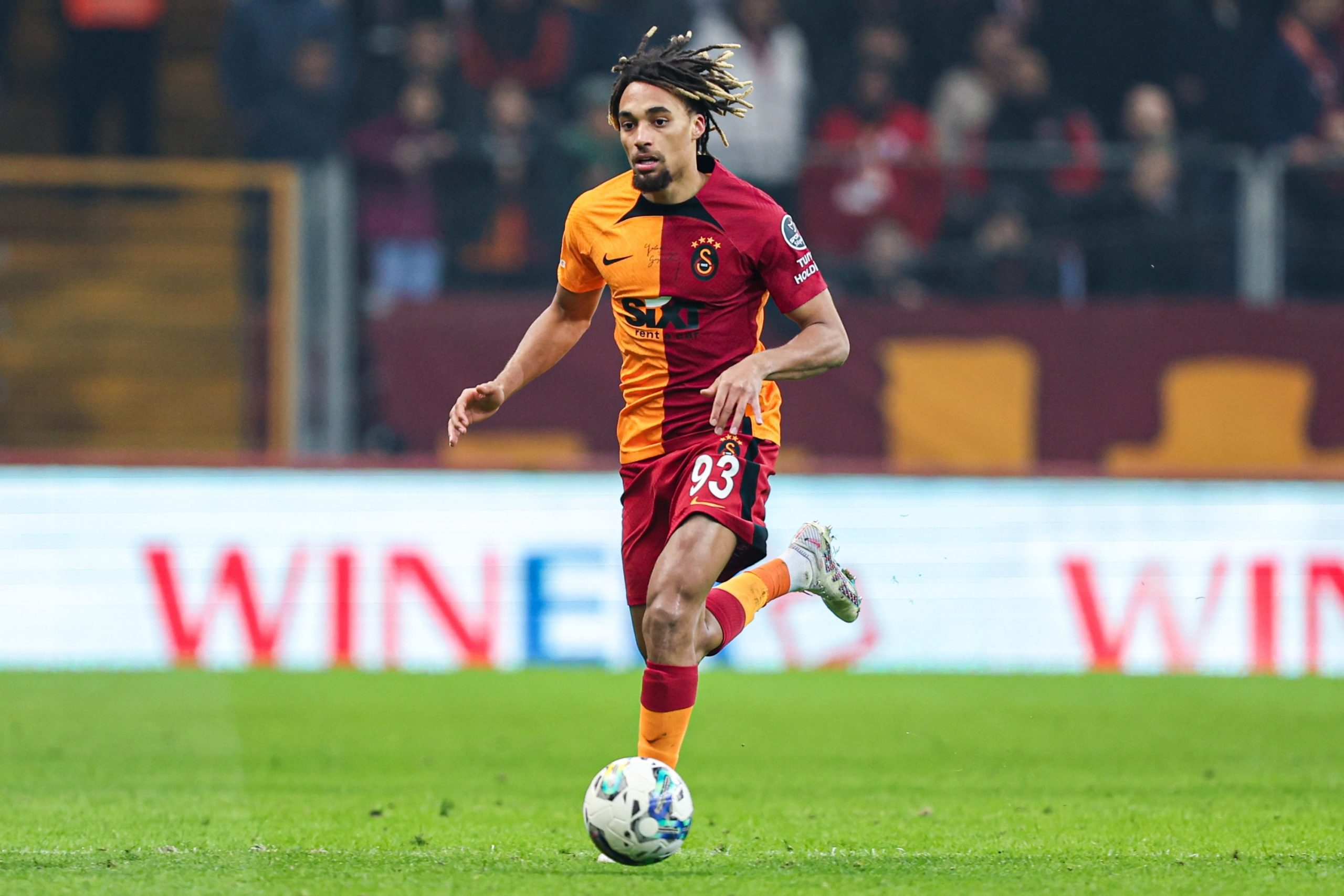Manchester United have contacted Galatasaray for Sacha Boey.
