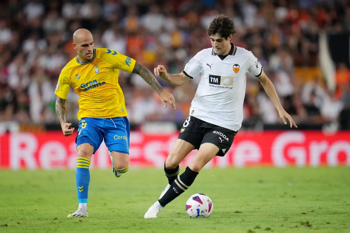 Valencia do not want to sell Guerra yet (Photo by Aitor Alcalde/Getty Images)