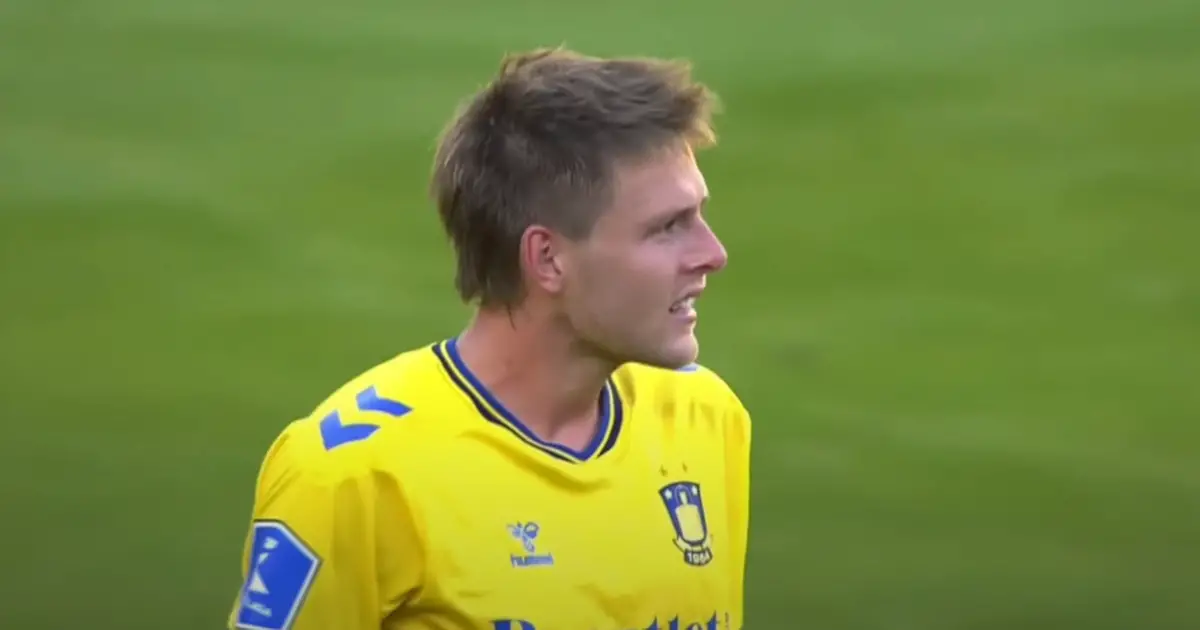 Manchester United are interested in signing Brøndby midfielder Nicolai Vallys. 