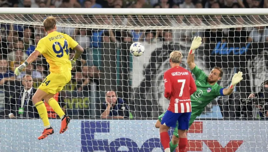 Manchester United target Ivan Provedel scored an impressive header against Atletico Madrid in the Champions League. (Credit: Football Italia/Lazio)