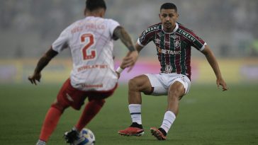 Fluminense defensive midfielder Andre downplays chances of joining Manchester United during the January transfer window.