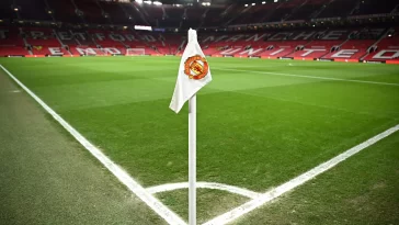 Manchester United have invited 'surprise' name to first-team training
