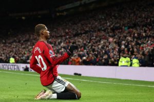 Manchester United need to make a crucial decision to either keep or sell Marcus Rashford in this transfer window.