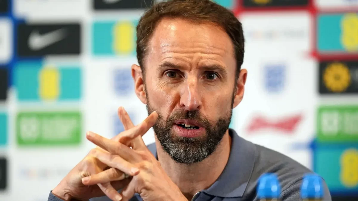 England manager Southgate responds to the speculation linking him to the Manchester United job . 