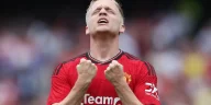 Eintracht Frankfurt are 'reluctant' to activate the option that will allow them to sign Donny van de Beek permanently from Manchester United this summer.