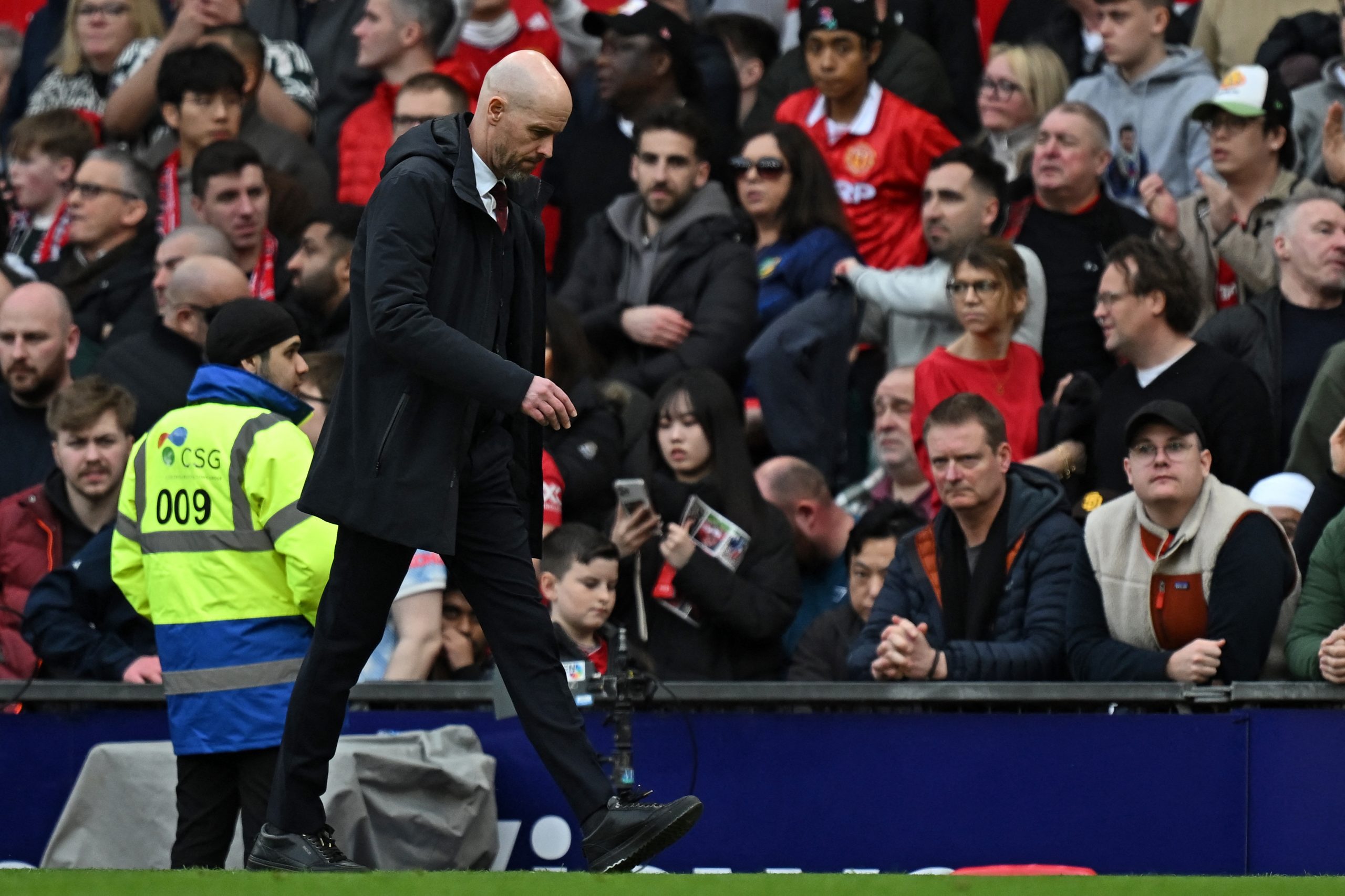 UCL winning boss interested in Manchester United job; Time up for Ten Hag?