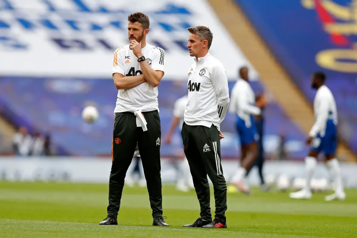 Manchester United lose Erik ten Hag replacement option as 38-year-old PL manager set to sign new contract