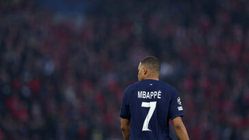 Manchester United could lose summer target as PSG recognise the player as a replacement for Mbappe
