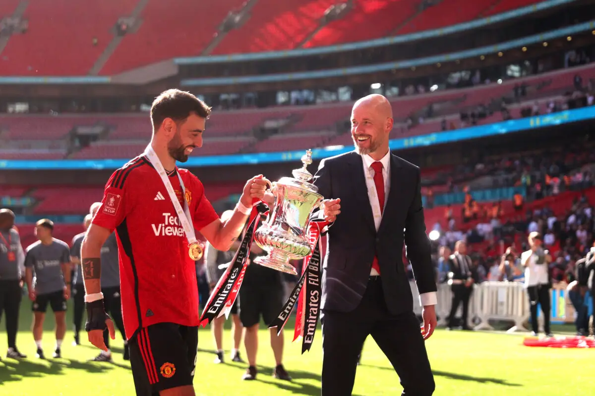 Manchester United skipper Bruno Fernandes "offered" to Barcelona. (Photo by Alex Pantling/Getty Images )